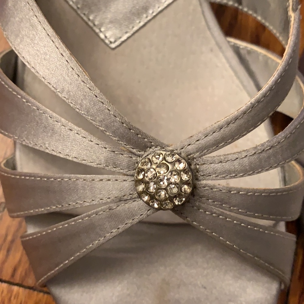 Great condition women’s David Tate open toe evening shoe